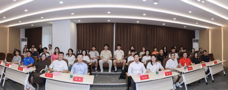 体育部2025级研究生新生开学...